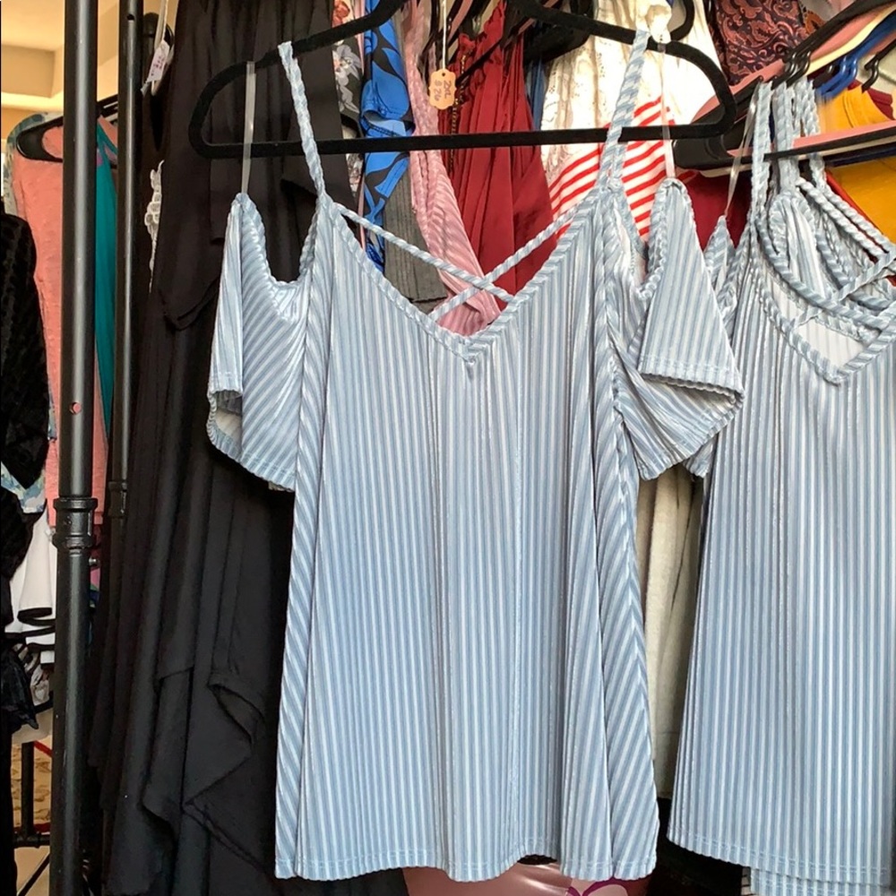 Cold shoulder criss cross top